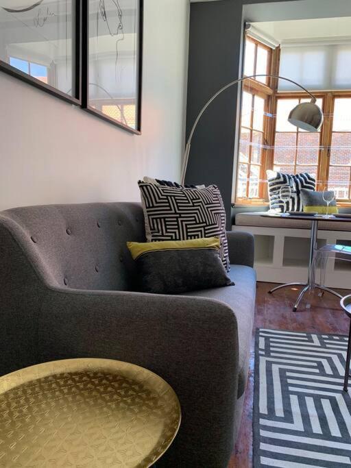 1-Bedroom Sea Point Gem - Perfect Location! Cape Town Exterior foto